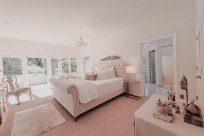 Villa, letti multipli (LX11: Pebble Luxury Estate with 4 Mas) | 5 camere, biancheria da letto di alta qualità