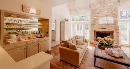 Lx11: Pebble Luxury Estate With 4 Masters on Viscaino!