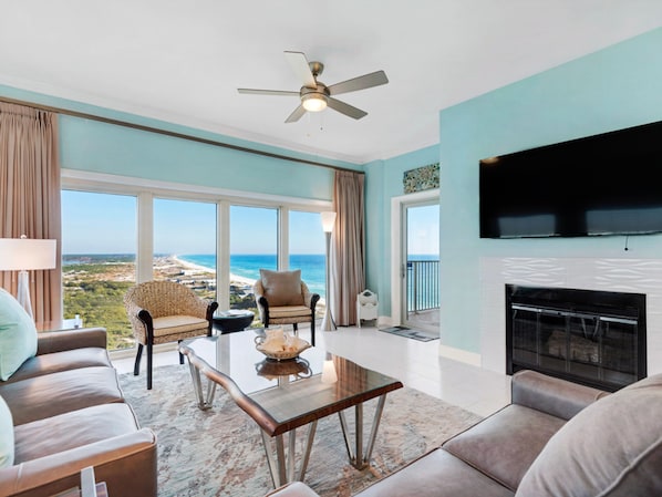 Condo, 3 chambres | Salle de séjour