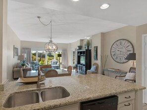 Condo, 2 Bedrooms | Private kitchen