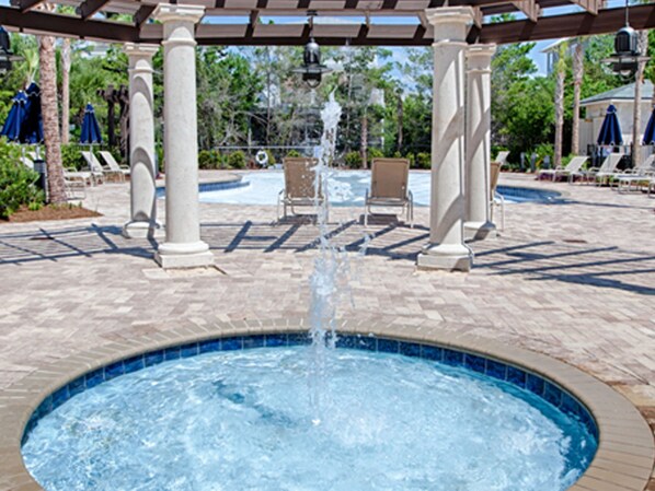 Condo, 3 habitaciones | Alberca | Alberca al aire libre