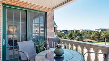 Condo, 3 Bedrooms | Balcony