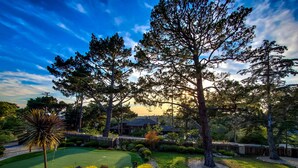 Unclassified image, 3 of 391, button - Lx18: Golfer's Dream Retreat Estate (Pebble Beach)