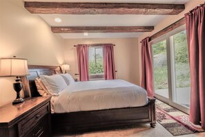 House, Multiple Beds (LX18: Golfer's Dream Retreat, 30 days)