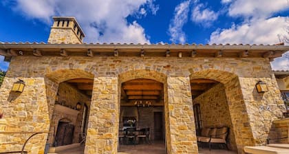 LX1 Chateau D' Renaitre Estate - Carmel-by-the-sea