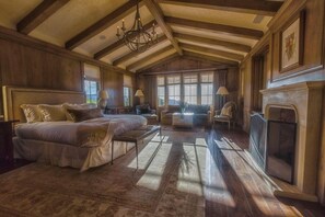 8 bedrooms - LX1 Chateau D' Renaitre Estate - Carmel-by-the-sea (Carmel)