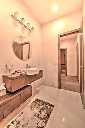 Villa, Multiple Beds (LX1a: Luxury Contemporary Villa in Th) | Bathroom