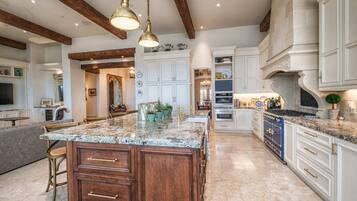 Villa, Multiple Beds (LX15 Vue de l'ocean Oceanview French ) | Private kitchen | Fridge, microwave, stovetop, dishwasher