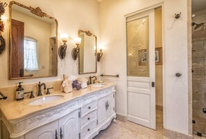 Villa, Multiple Beds (LX15 Vue de l'ocean Oceanview French ) | Bathroom | Hair dryer