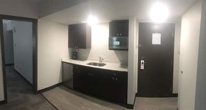 Homestead Inn & Suites