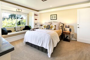 House, Multiple Beds (MV14: Beach Retreat Close To The Beac)
