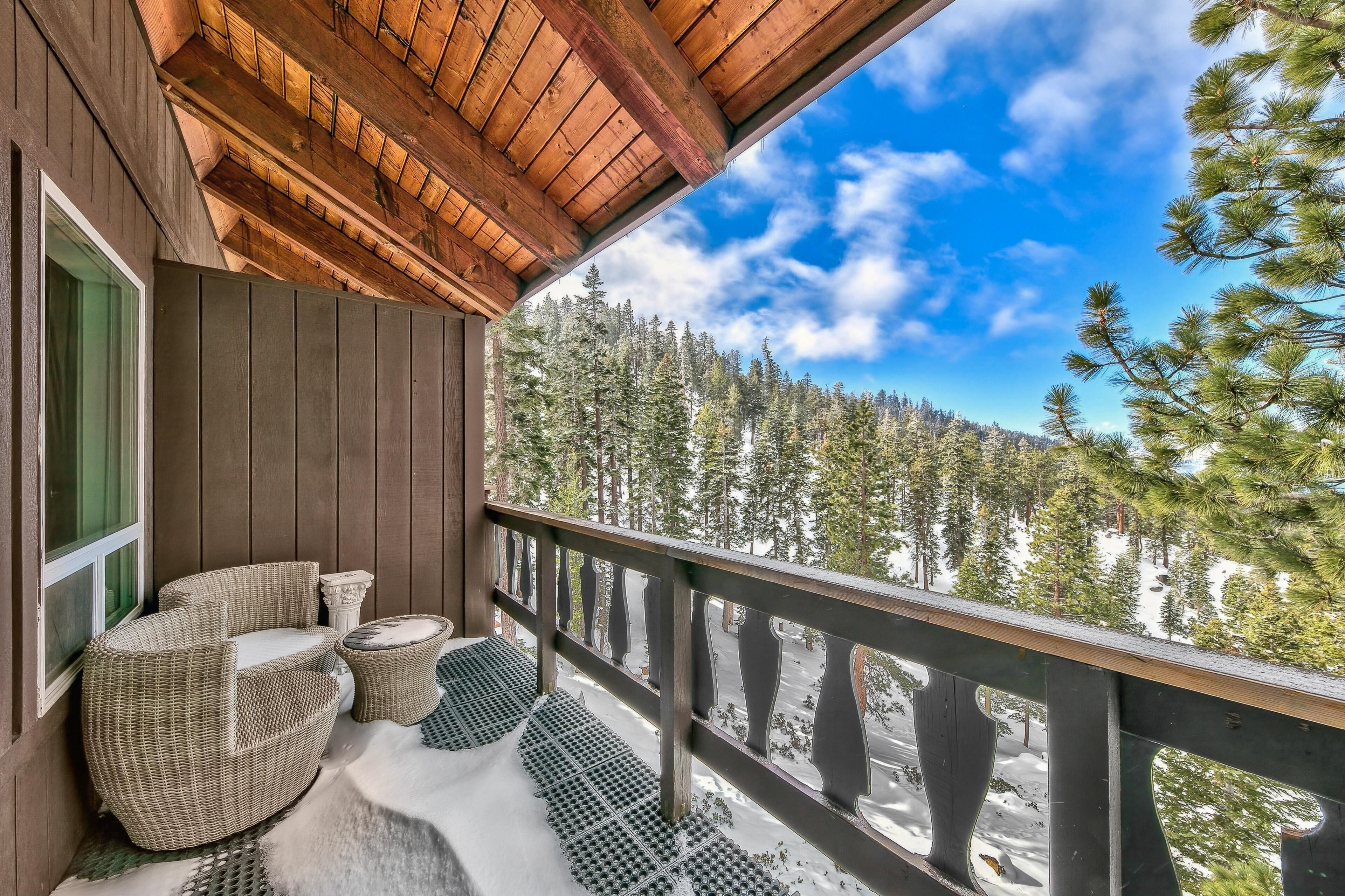 Condo, Multiple Beds, Lake View (Mv17 amazing lake view & spacious 2 b) | Property grounds