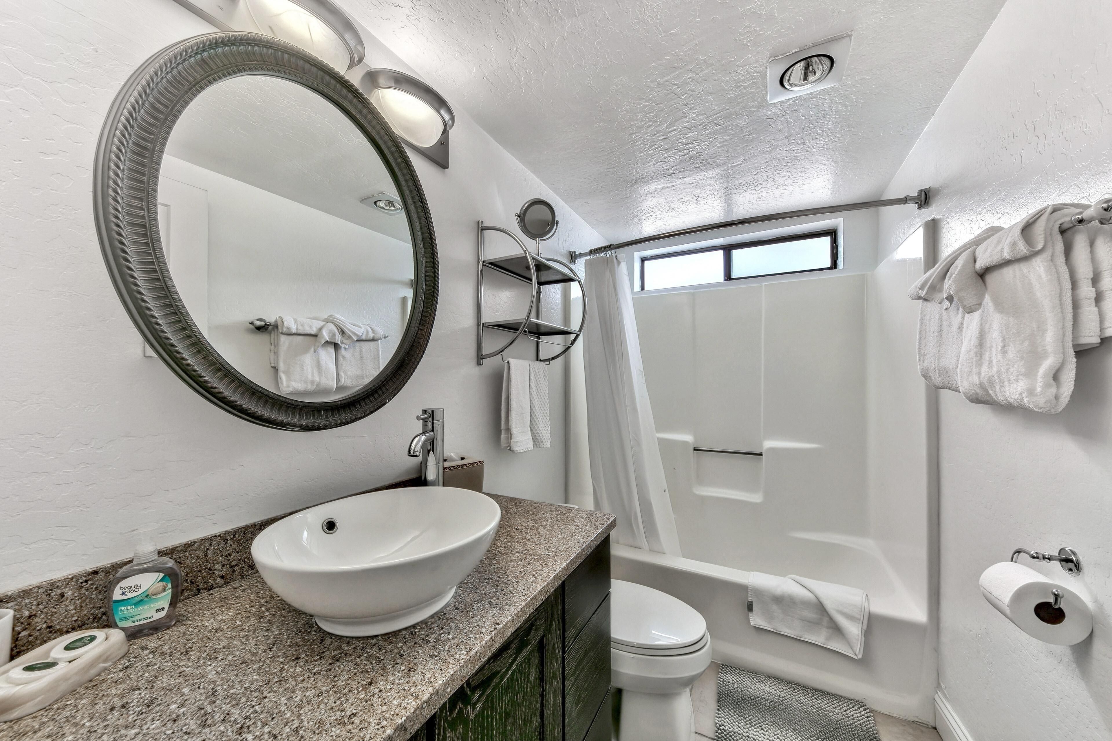 Mv17 Amazing Lake View & Spacious 2 Bedroom Ski Cabin With Hot Tub