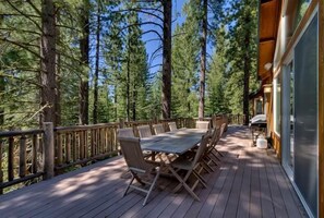 House, Multiple Beds (MV16 : Bear Lair Estate With Hot Tub) | Balcony - Mv16 : Bear Lair Estate With Hot Tub (South Lake Tahoe)