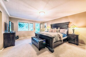House, Multiple Beds (LX47: Pebble Garden Retreat Home With)