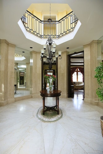 Hamilton Guest House by Elevate Rooms