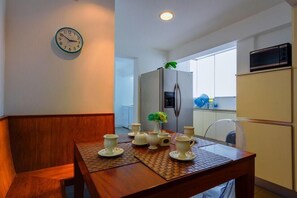 Apartment, Multiple Beds, Ocean View (MV15 Ocean View Miraflores) | Private kitchen