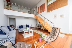 Apartment, Multiple Beds, Ocean View (MV15 Ocean View Miraflores) | Living room | TV