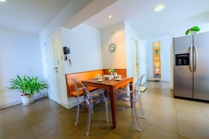 Apartment, Mehrere Betten, Meerblick (MV15 Ocean View Miraflores) | Eigene Küche