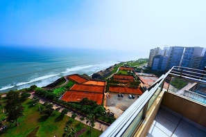 Apartment, Multiple Beds, Ocean View (MV15 Ocean View Miraflores) | Balcony