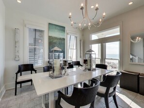 House, 4 Bedrooms | Private kitchen