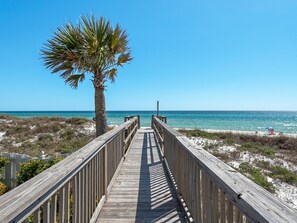 Talo, 4 makuuhuonetta | Ranta | Rannalla