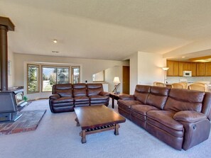House, Multiple Beds (MV1: Mount Tallac Estate 010630) | Living room | TV, fireplace, DVD player