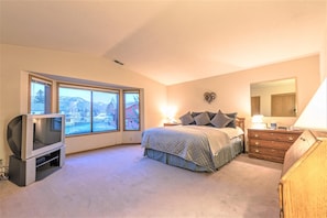 House, Multiple Beds (MV1: Mount Tallac Estate 010630) | 4 bedrooms, premium bedding, WiFi
