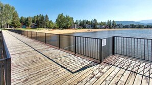 Unclassified image, 4 of 21, button - Mv22: Waterfront Condo in Tahoe Keys . 3 Bedrooms 010630 (South Lake Tahoe)
