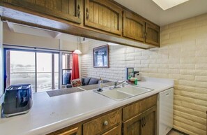 Condo, Multiple Beds (MV22: Waterfront Condo in Tahoe Keys ) | Private kitchen - Mv22: Waterfront Condo in Tahoe Keys . 3 Bedrooms 010630 (South Lake Tahoe)