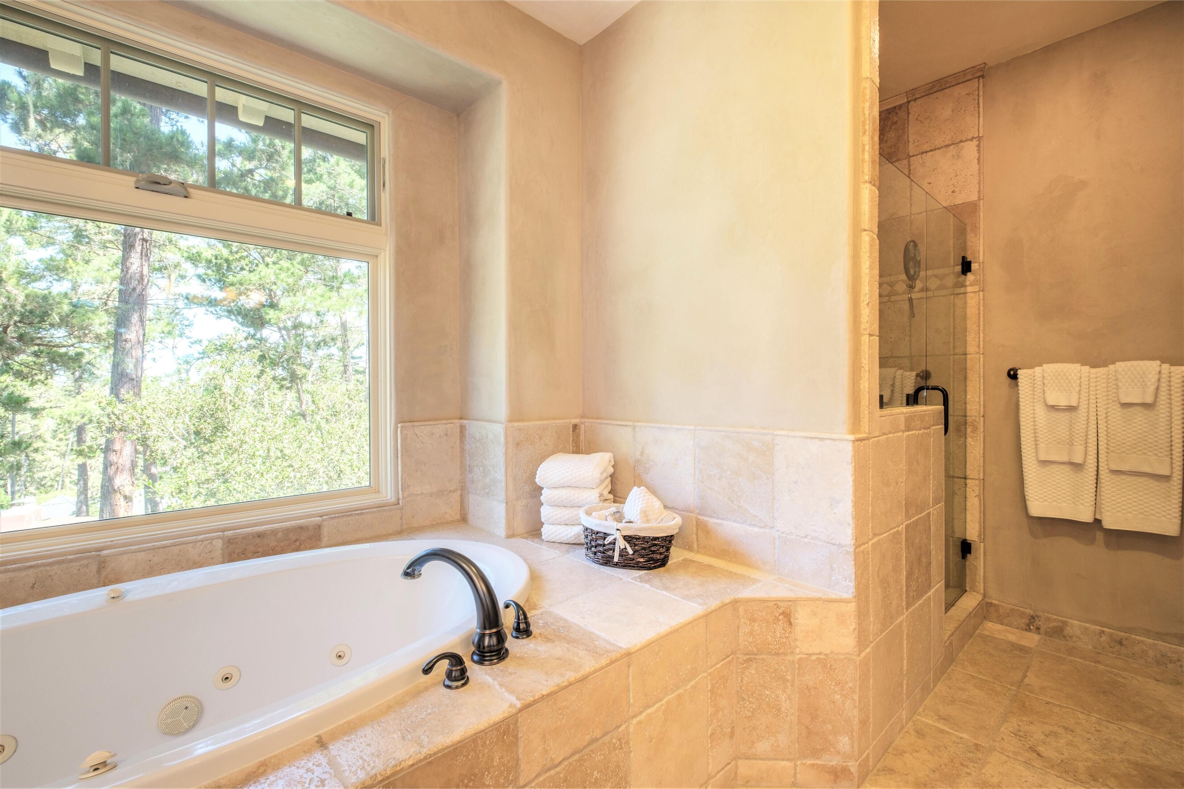 House, Multiple Beds (LX17 PEBBLE BEACH GOLFER RETREAT) | Bathroom | Hair dryer