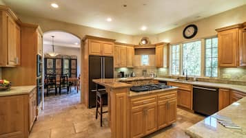 House, Multiple Beds (LX17 PEBBLE BEACH GOLFER RETREAT) | Private kitchen | Fridge, microwave, stovetop, dishwasher