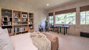 House, Multiple Beds (LX17 PEBBLE BEACH GOLFER RETREAT) | 4 bedrooms, premium bedding, WiFi