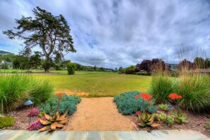 House, Multiple Beds (MV 07 GOLFER'S View retreat 31 days r) | Property grounds - MV 07 Golfer's View Retreat 31 Days Rental Minimum (Carmel)