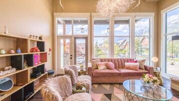 TV, lareira, console de videogame, Netflix