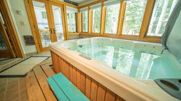 Premier Condo, 3 Bedrooms, Hot Tub, Resort View (Chateaux DuMont2704) | Exterior