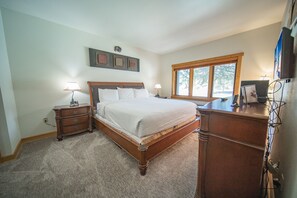 Condo Premier, 3 phòng ngủ, bồn tắm nước nóng, quang cảnh resort (Chateaux DuMont2704) | 3 phòng ngủ, trang trí khác biệt