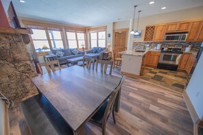 Premium Townhome, 2 Bedrooms, Balcony, Mountain View (Elk Run Villas 9574) | Exterior - Elk Run Villas 9574 (Keystone)