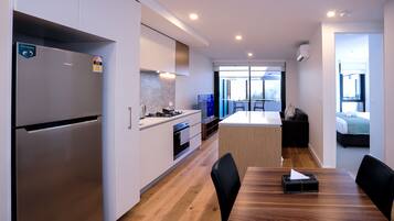 One Bedroom Executive Apartment with Balcony | Living area