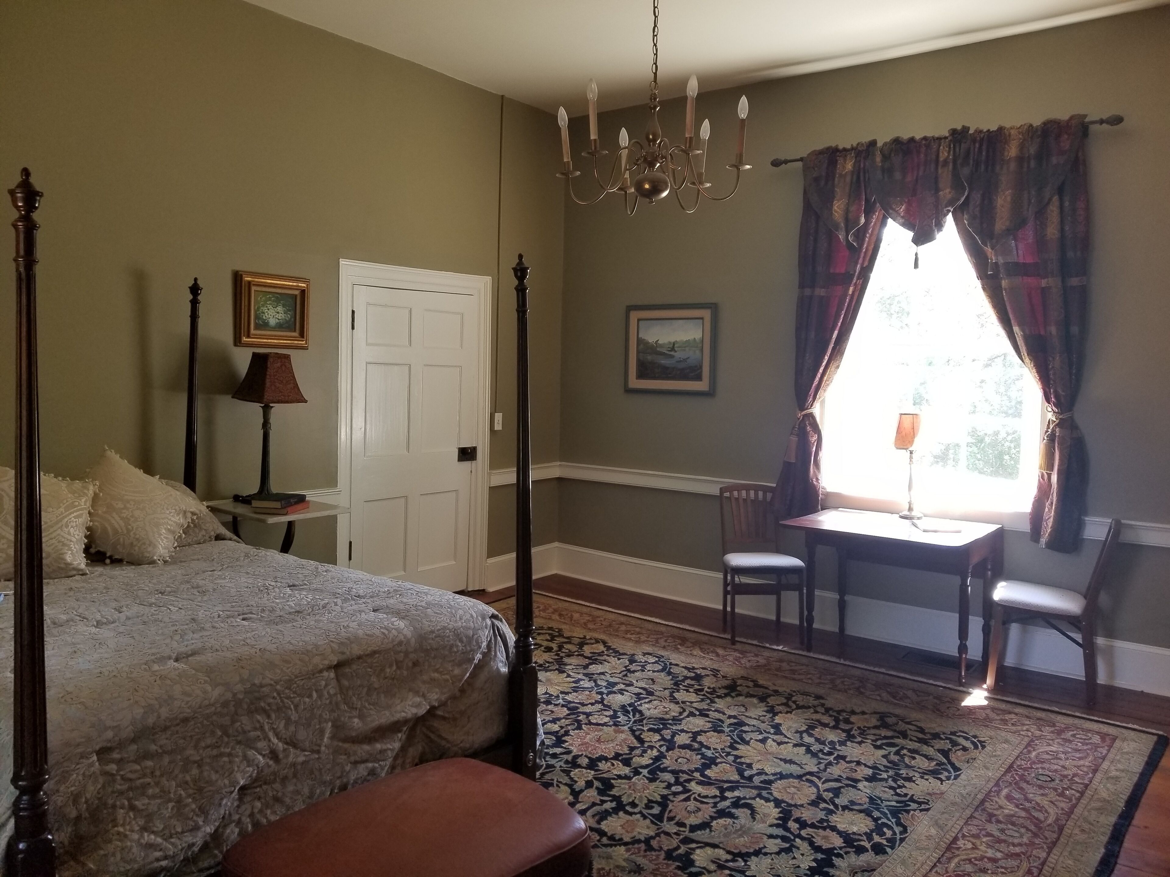 Fleetwood (c. 1809) - A renovated landmark