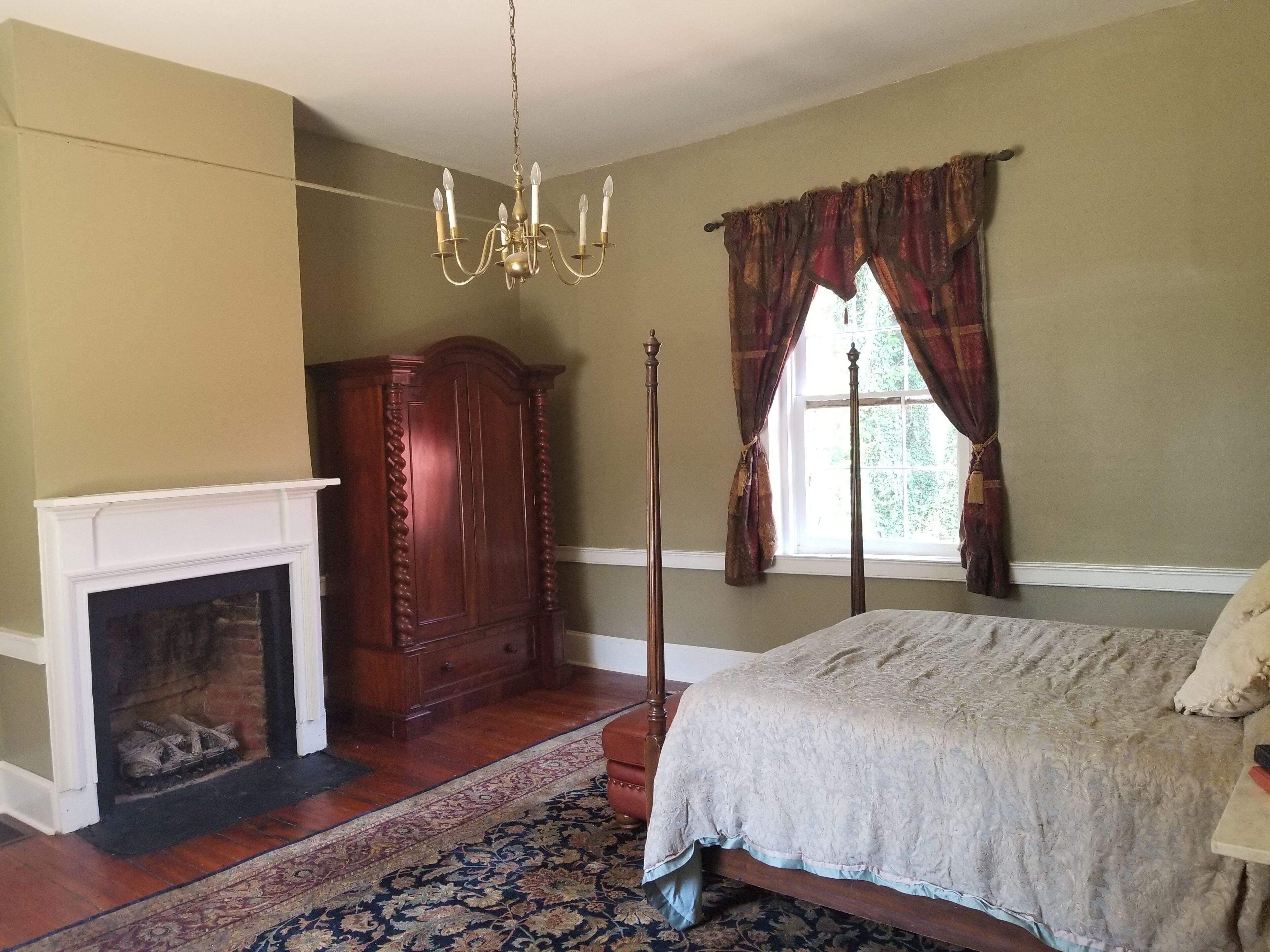 Fleetwood (c. 1809) - A renovated landmark