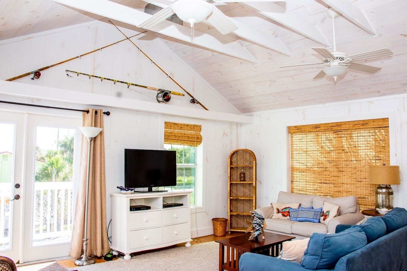 Gulf front location with amazing sunrise view-direct access on deep water canal!