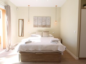 1 bedroom, iron/ironing board, Internet, bed sheets