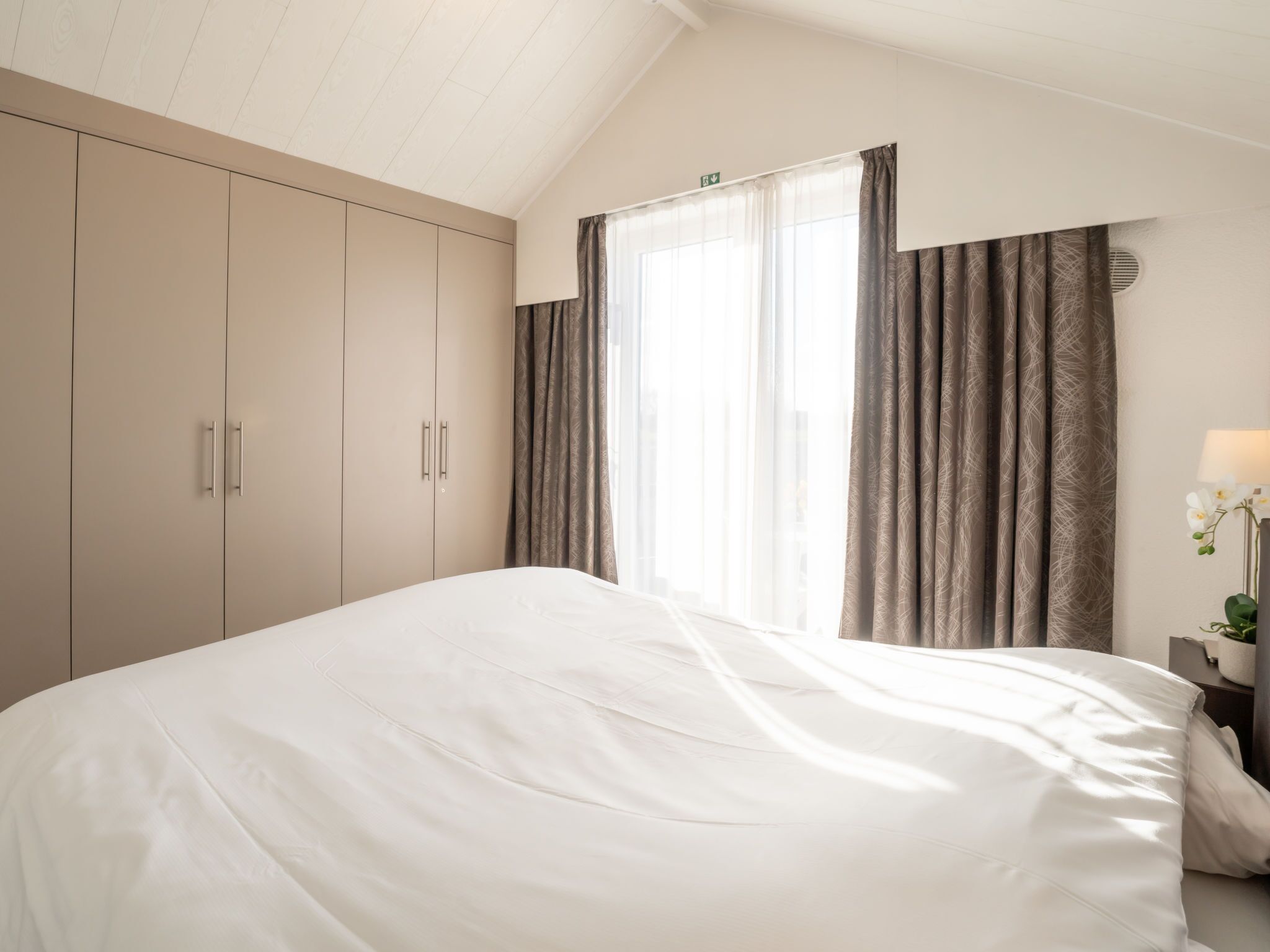 1 bedroom, free internet