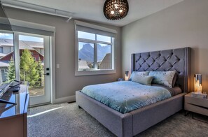 4 bedrooms, iron/ironing board, WiFi, bed sheets - ⭐⭐⭐⭐⭐Nomad by Samsara Resort|Private Entry|Panorama Top View|4BR+4.5BTH🎖️🎖️🎖️🎖️🎖️ (Canmore)