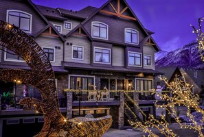 Exterior - ⭐⭐⭐⭐⭐Nomad by Samsara Resort|Private Entry|Panorama Top View|4BR+4.5BTH🎖️🎖️🎖️🎖️🎖️ (Canmore)
