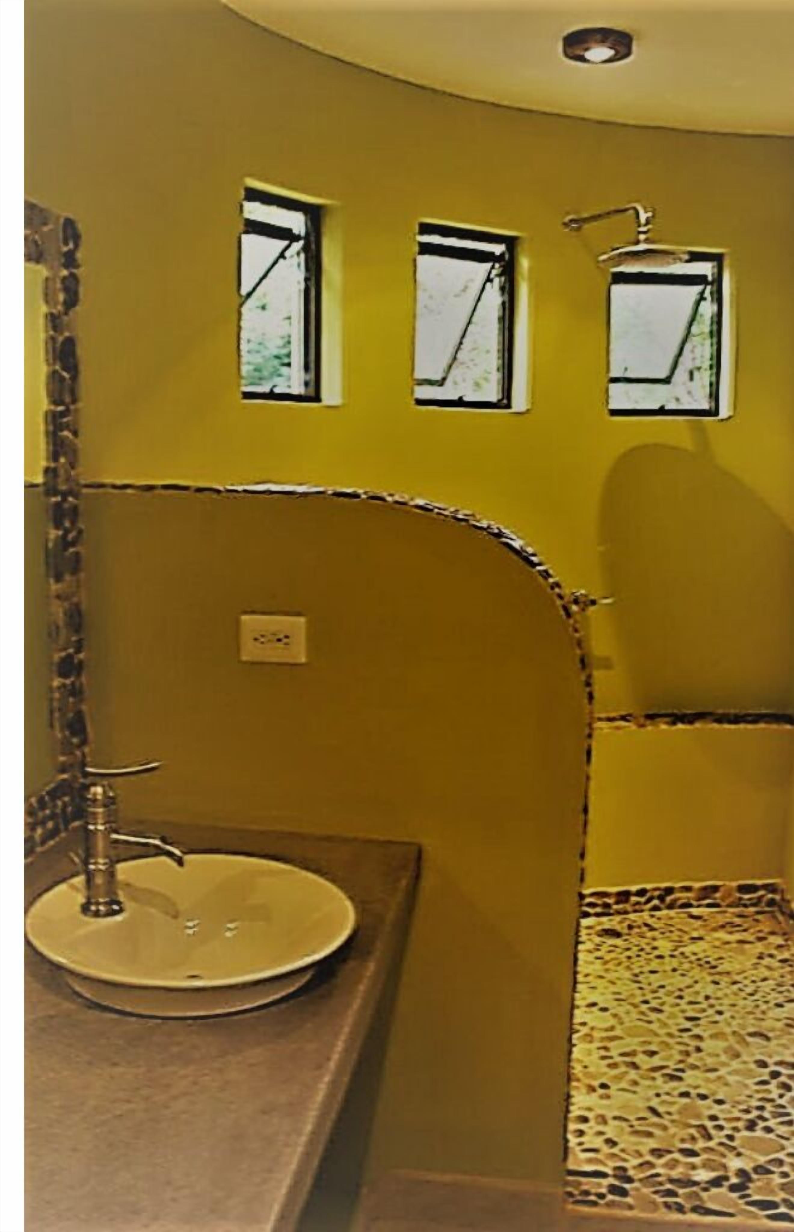 Shower, towels, soap, shampoo