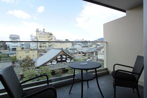 View from room - Hana Touro Hotel Gion (Kyoto)