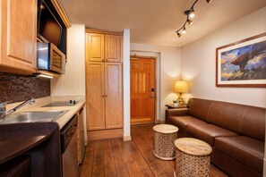 TV, ping pong, books