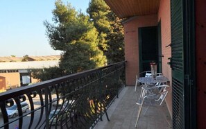 Outdoor dining - Flatinrome Fiera 2 Nice two roomed Fiera di Roma (ROMA)